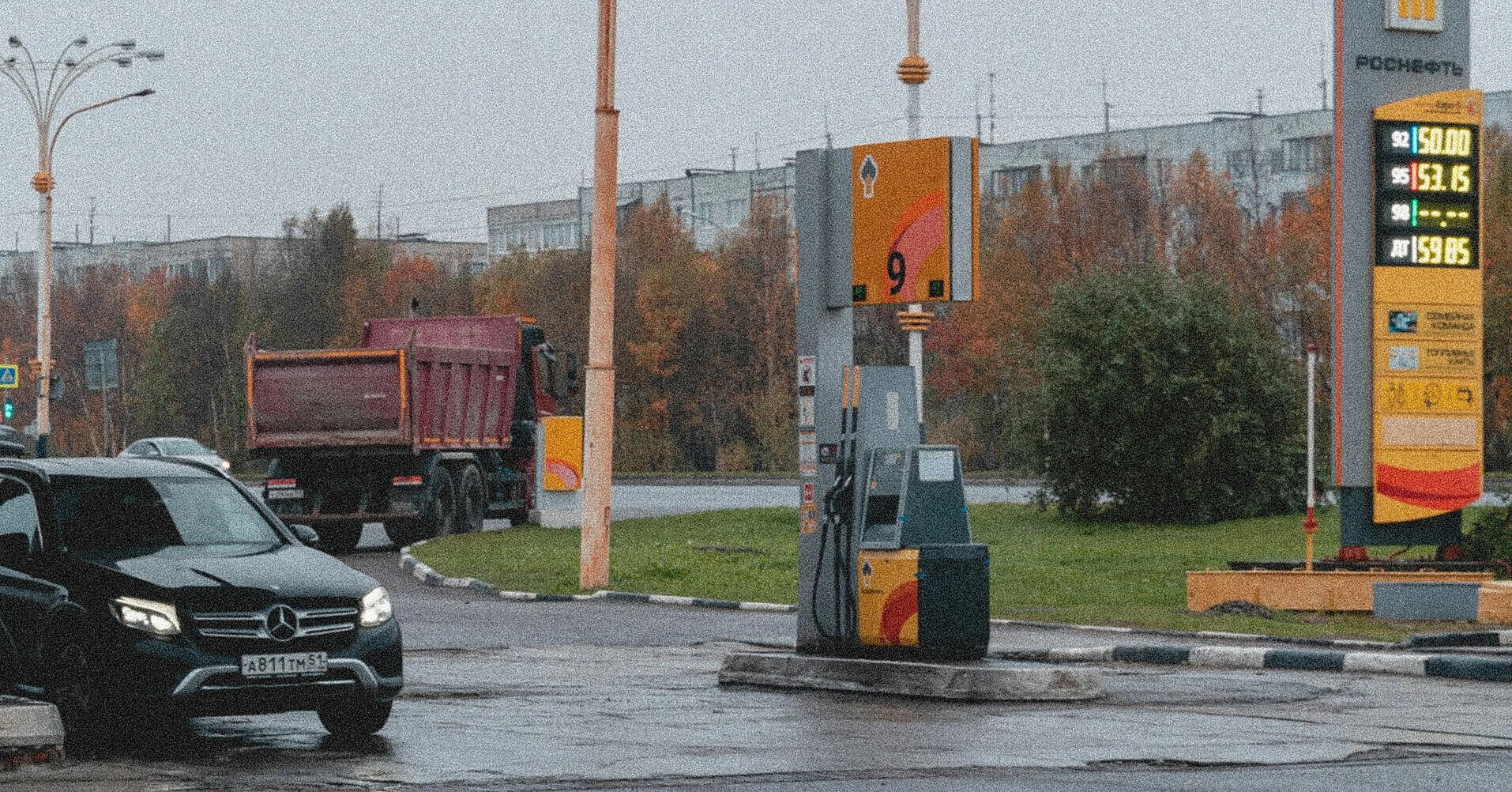 У Росії почали продавати бензин за номерами авто У Росії почали продавати бензин за номерами авто