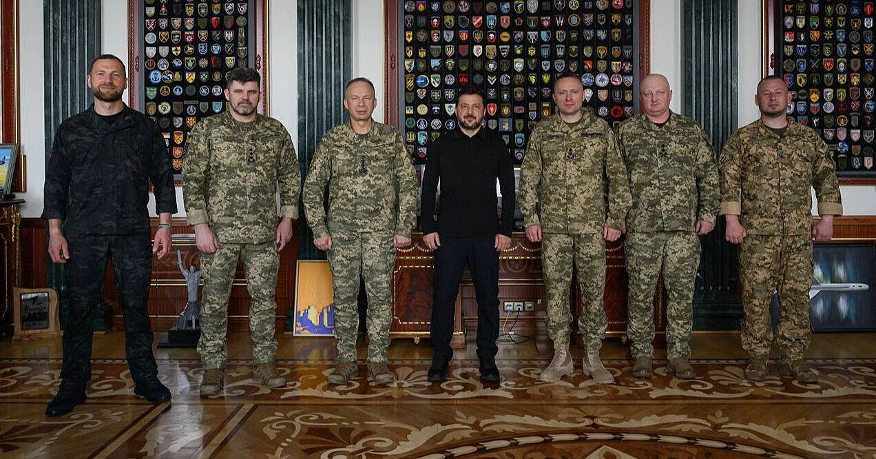 Новий головком ЗСУ та начальник Генштабу: оприлюднені підписані укази Зеленського Новий головком ЗСУ та начальник Генштабу: оприлюднені підписані укази Зеленського