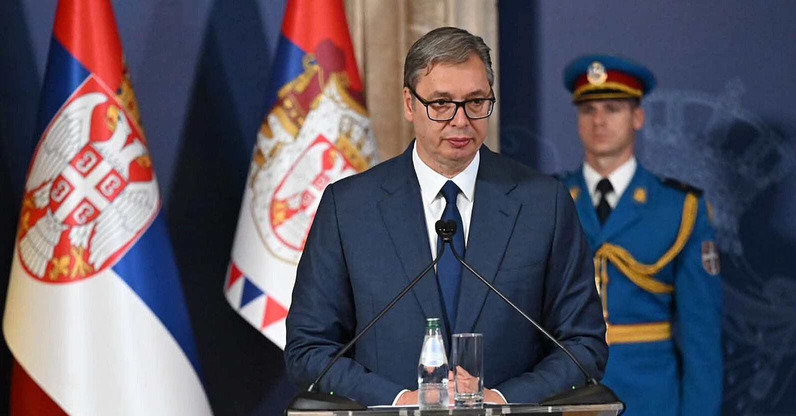 Президент Сербії оголосив про майбутню відставку та нові вибори Президент Сербії оголосив про майбутню відставку та нові вибори