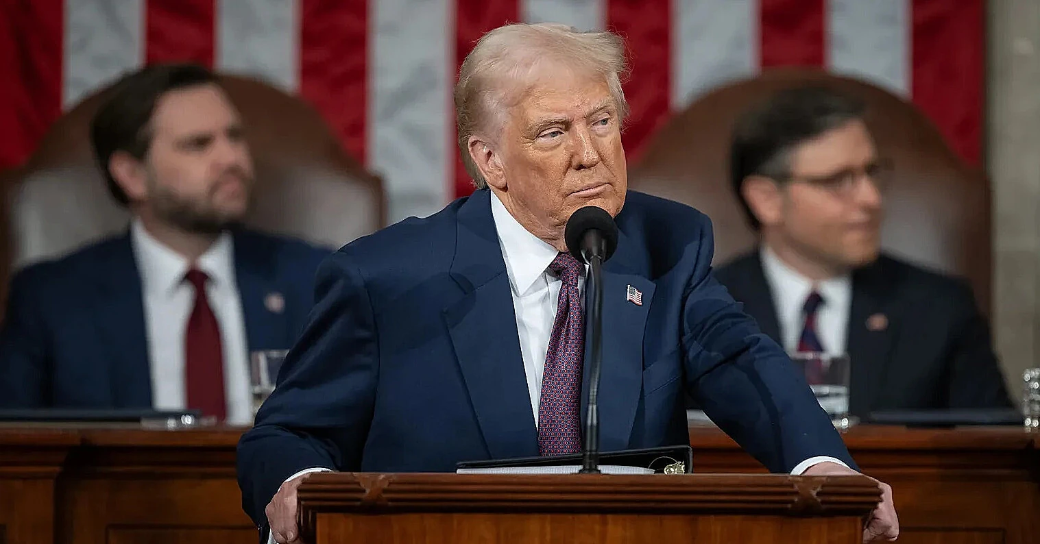 Трамп заявив про намір США взяти під контроль Ормузьку протоку Трамп заявив про намір США взяти під контроль Ормузьку протоку
