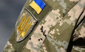 У Дніпрі затримали двох військовослужбовців Маріупольського ТЦК: їх підозрюють у вимаганні та шахрайстві У Дніпрі затримали двох військовослужбовців Маріупольського ТЦК: їх підозрюють у вимаганні та шахрайстві