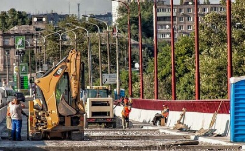 У Дніпрі на 10 днів перекриють рух через залізничний переїзд на площі Десантників