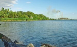 Понад 1600 гектарів водного фонду на Криворіжжі хочуть повернути державі через суд Понад 1600 гектарів водного фонду на Криворіжжі хочуть повернути державі через суд