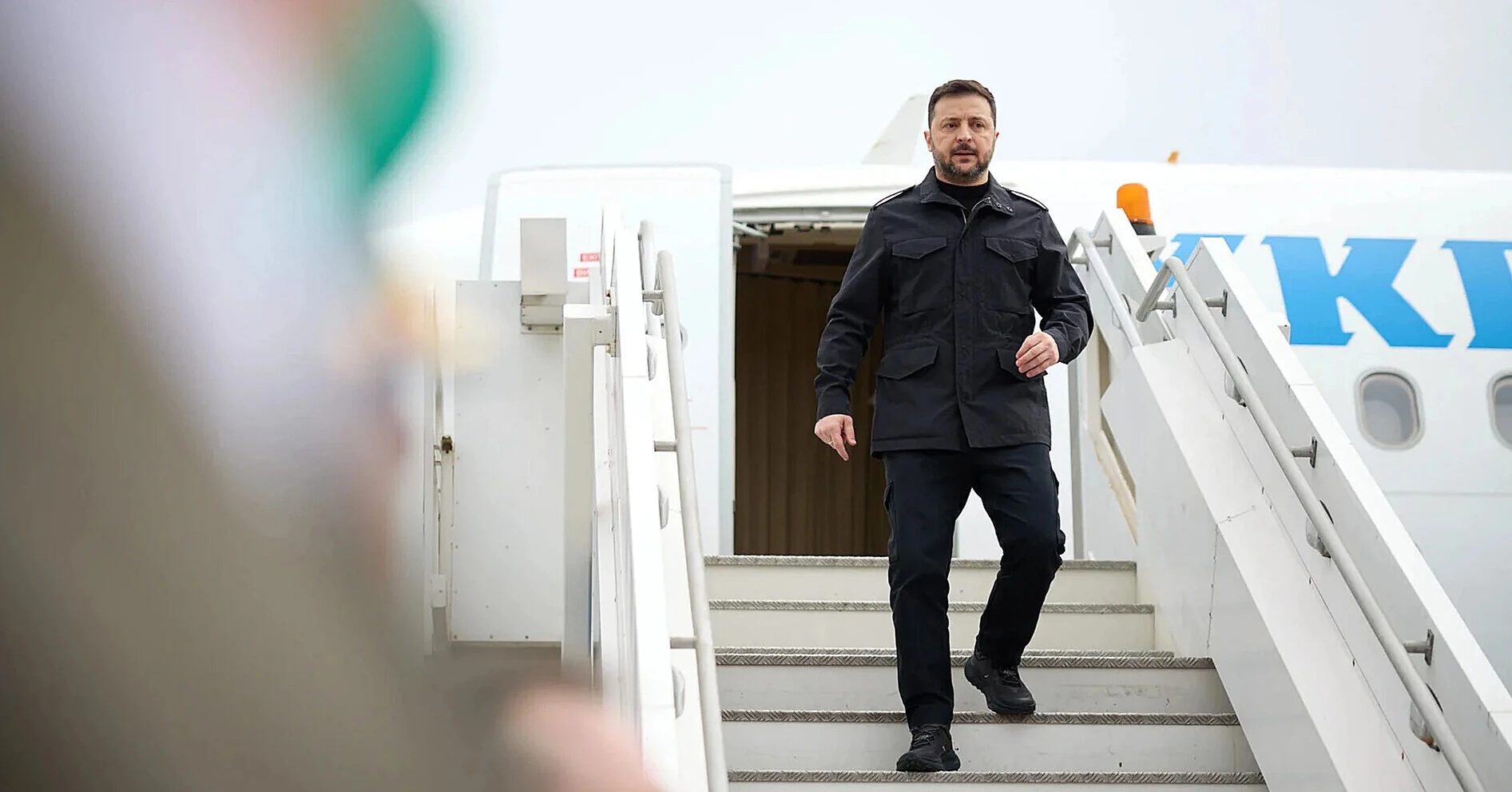 Зеленський прибув до Британії, де зустрінеться з новим прем’єром Зеленський прибув до Британії, де зустрінеться з новим прем’єром