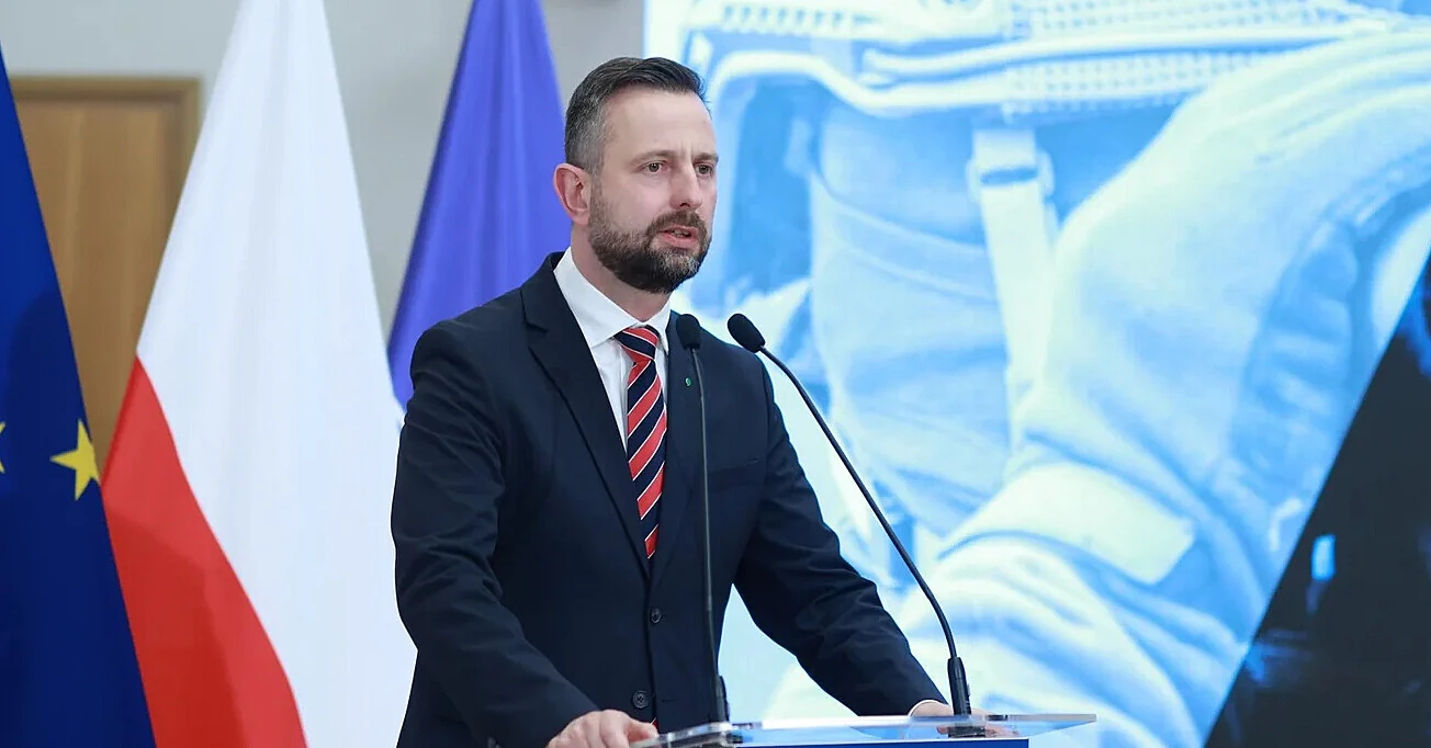 Міністр оборони Польщі доручив розсекретити військову допомогу Україні Міністр оборони Польщі доручив розсекретити військову допомогу Україні