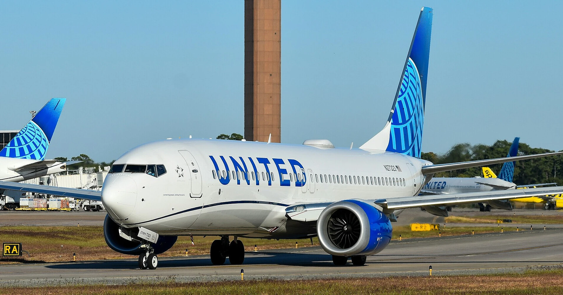 Сотні пасажирських літаків Boeing перевірять через небезпечне кріплення крісел