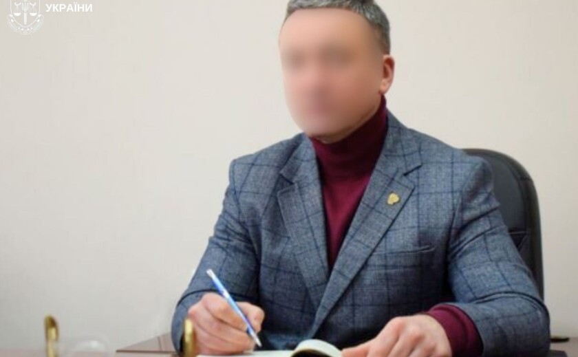 Жителю Мелітополя повідомили про підозру: очолив псевдовиш окупантів і завдав державі понад 2 млн грн збитків Жителю Мелітополя повідомили про підозру: очолив псевдовиш окупантів і завдав державі понад 2 млн грн збитків