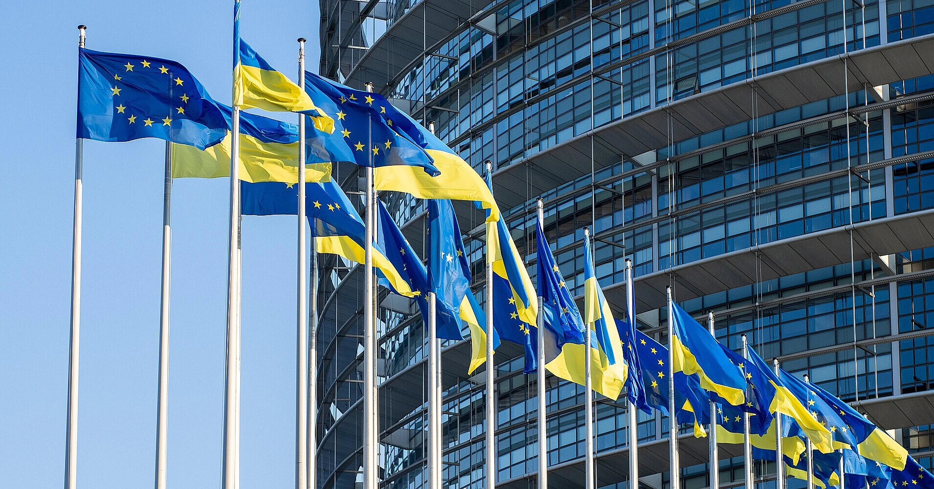 ЄС та Україна засудили переслідування цивільних на окупованих територіях ЄС та Україна засудили переслідування цивільних на окупованих територіях