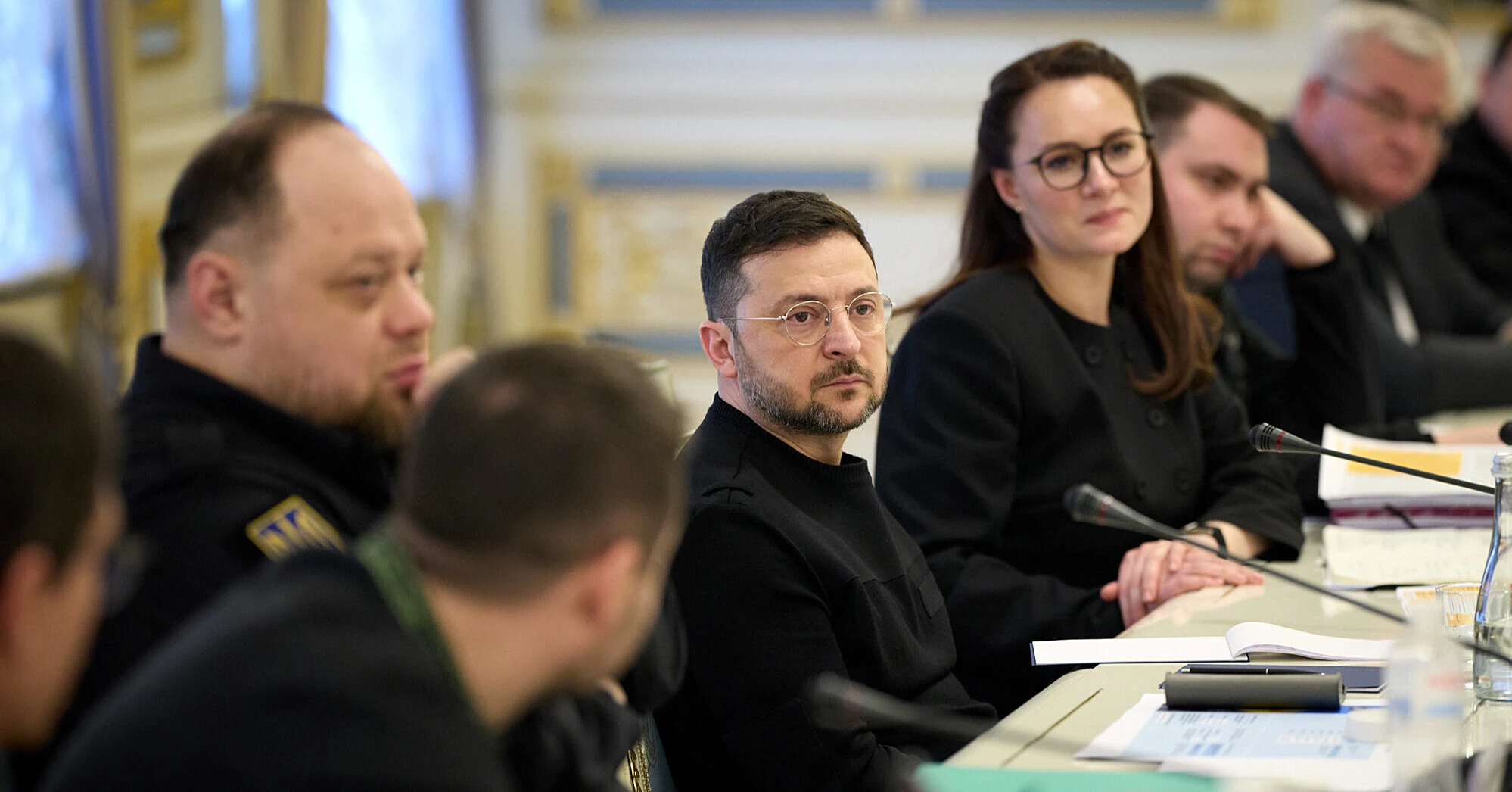 УП: Восени виборів не буде, Україна готується до найважчої зими