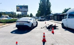 ДТП з неповнолітньою мотоциклісткою у Запоріжжі: поліція встановлює обставини аварії