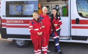 У Павлограді 10-річний хлопчик впав із дерева та отримав перелом ребра