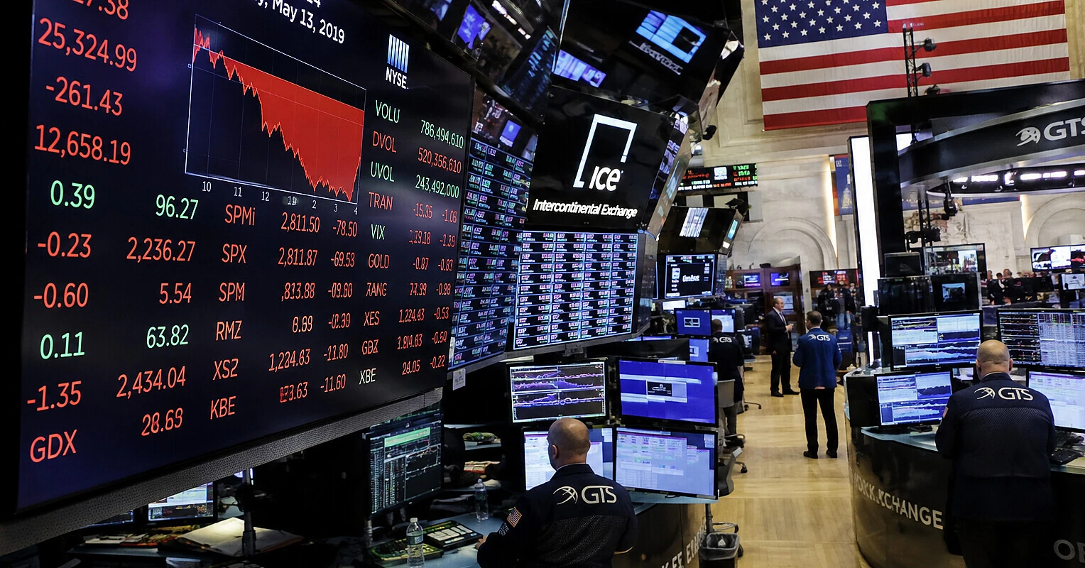 Економіка США несподівано втратила робочі місця, S&P 500 оновив рекорд