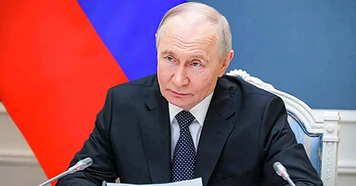 Путін підписав закон про блокування рахунків росіян за кордоном Путін підписав закон про блокування рахунків росіян за кордоном