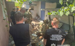 У Павлограді затримали двох чоловіків за підозрою у вимаганні грошей і автомобілів