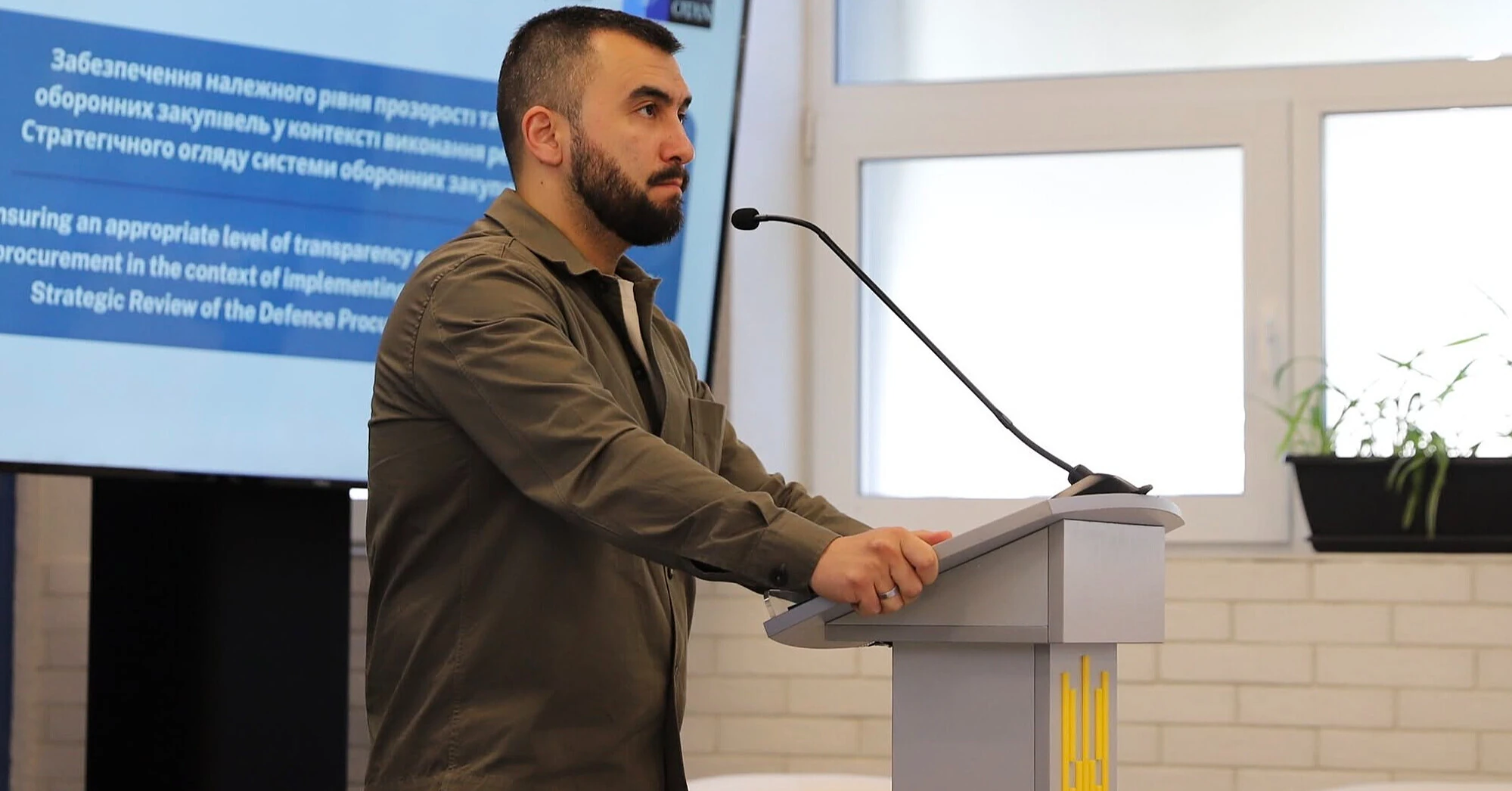 Очільник Агенції оборонних закупівель Жумаділов йде з посади