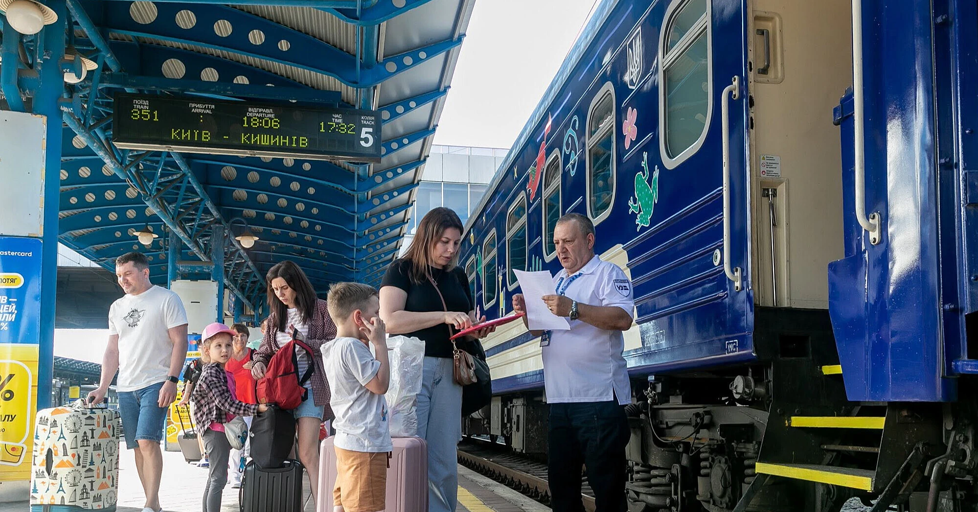 В Україні другий день поспіль масові затримки поїздів: понад 100 рейсів відстають від графіка В Україні другий день поспіль масові затримки поїздів: понад 100 рейсів відстають від графіка