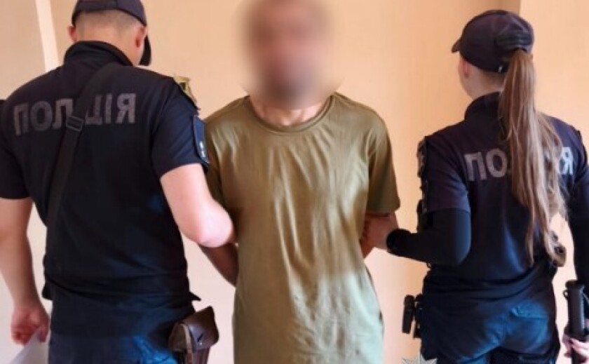 У Дніпрі поліцейські затримали чоловіка, якого підозрюють в умисному вбивстві У Дніпрі поліцейські затримали чоловіка, якого підозрюють в умисному вбивстві