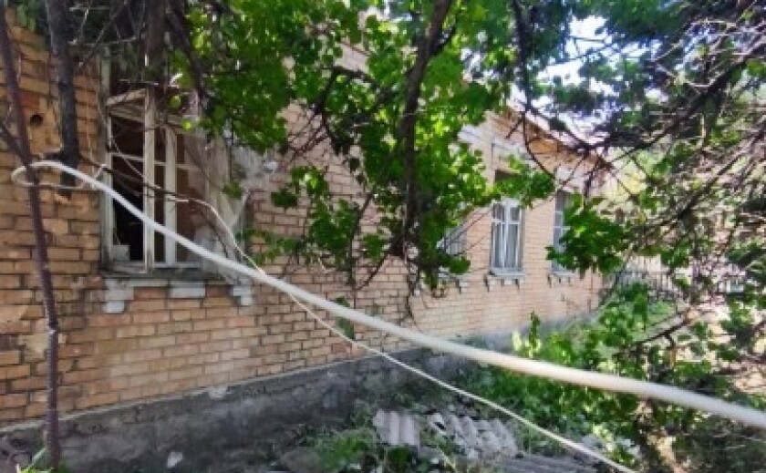 Ворог обстріляв три райони Дніпропетровщини: пошкоджені будинки, інфраструктура та АЗС