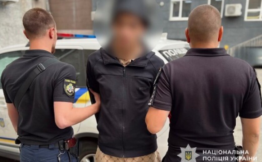 Під виглядом покупця пограбував торговельний заклад: у Дніпрі затримали зловмисника Під виглядом покупця пограбував торговельний заклад: у Дніпрі затримали зловмисника