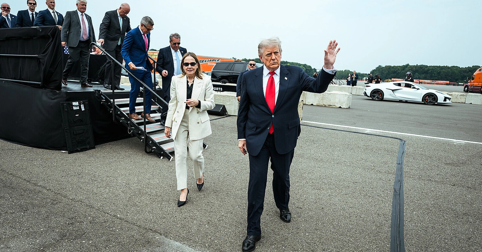 Трамп вирішив скасувати мита на ірландський віскі Трамп вирішив скасувати мита на ірландський віскі