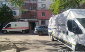 Правоохоронці Камʼянського затримали місцевого жителя за скоєння умисного вбивства Правоохоронці Камʼянського затримали місцевого жителя за скоєння умисного вбивства