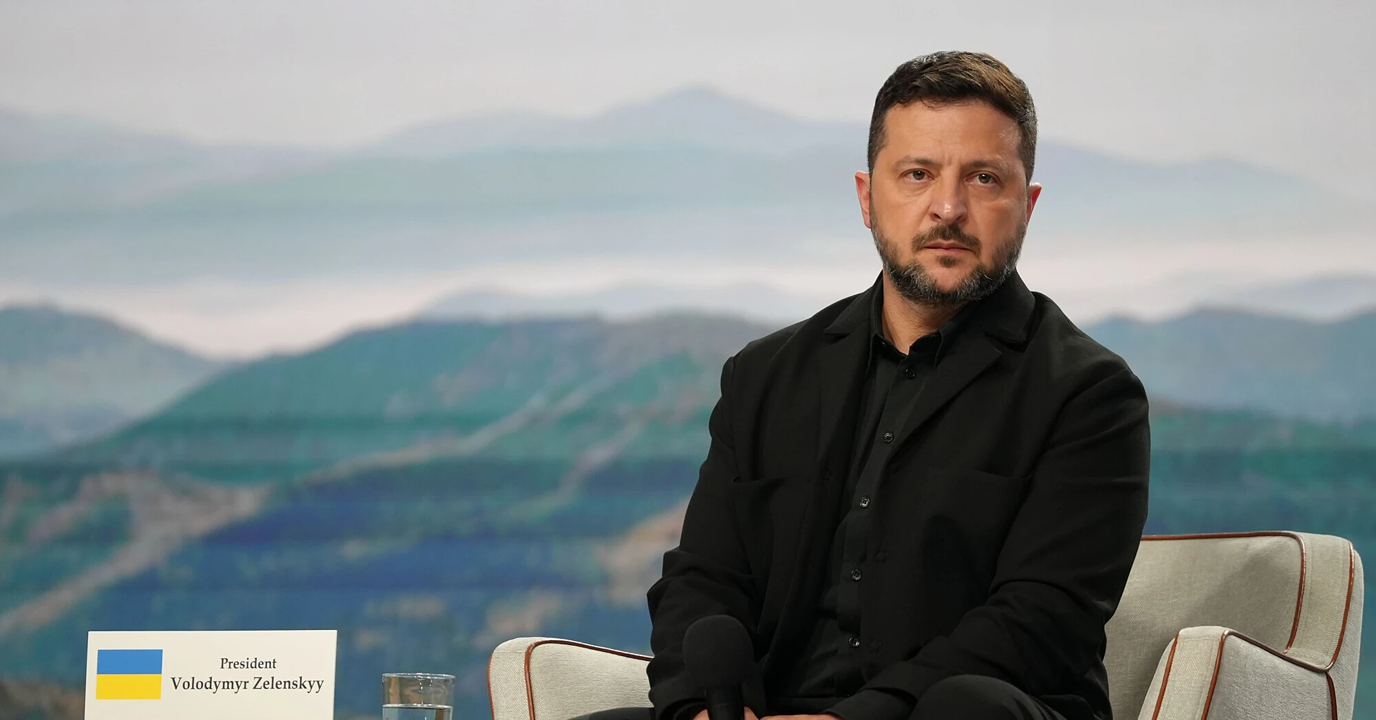 Зеленський підтримав Латвію у суперечці щодо санкцій: посли ЄС збираються на нове засідання