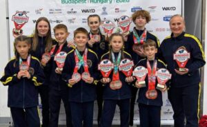 Кікбоксери Дніпропетровщини вибороли сім медалей Кубка світу в Будапешті Кікбоксери Дніпропетровщини вибороли сім медалей Кубка світу в Будапешті