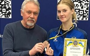 Дніпровська фехтувальниця здобула «бронзу» на Чемпіонаті України Дніпровська фехтувальниця здобула «бронзу» на Чемпіонаті України