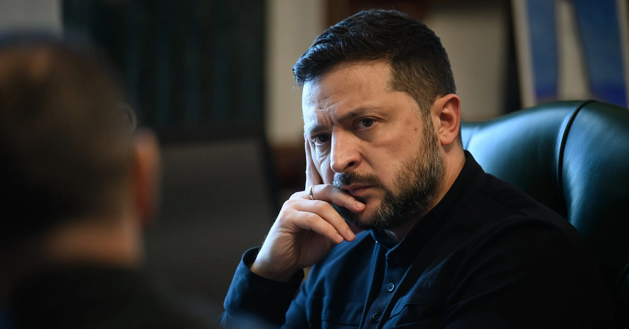 Зеленський закликав Раду терміново ухвалити закони для отримання грошей на виплати та оборону Зеленський закликав Раду терміново ухвалити закони для отримання грошей на виплати та оборону