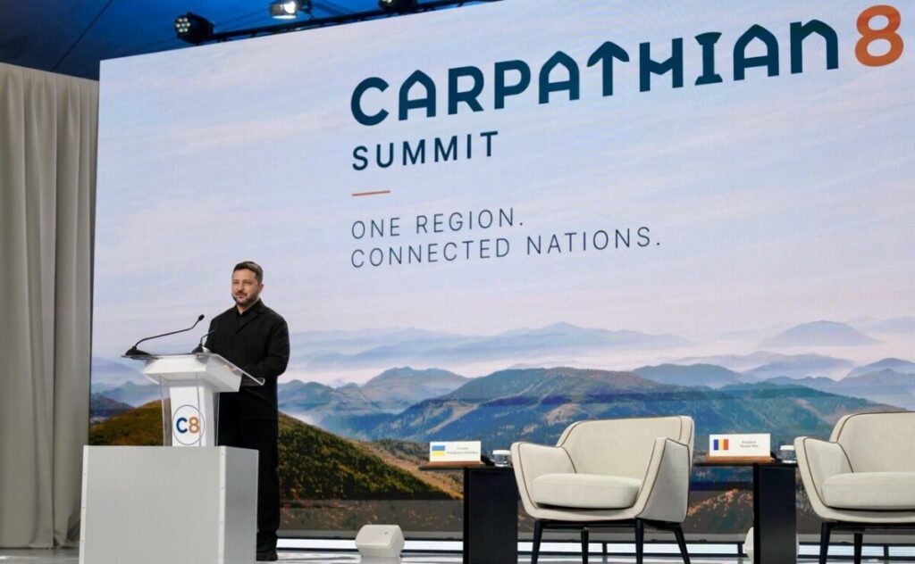Україна отримала €3,3 млрд від ЄС на ракети й дрони та долучилася до «Карпатської вісімки»