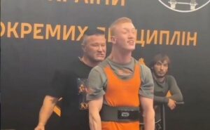 Українець із ДЦП удруге встановив світовий рекорд із пауерліфтингу Українець із ДЦП удруге встановив світовий рекорд із пауерліфтингу