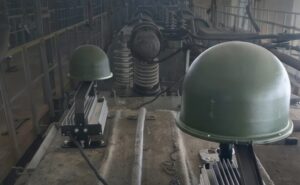 «Укрзалізниця» встановлює РЕБ для захисту потягів від російських дронів «Укрзалізниця» встановлює РЕБ для захисту потягів від російських дронів