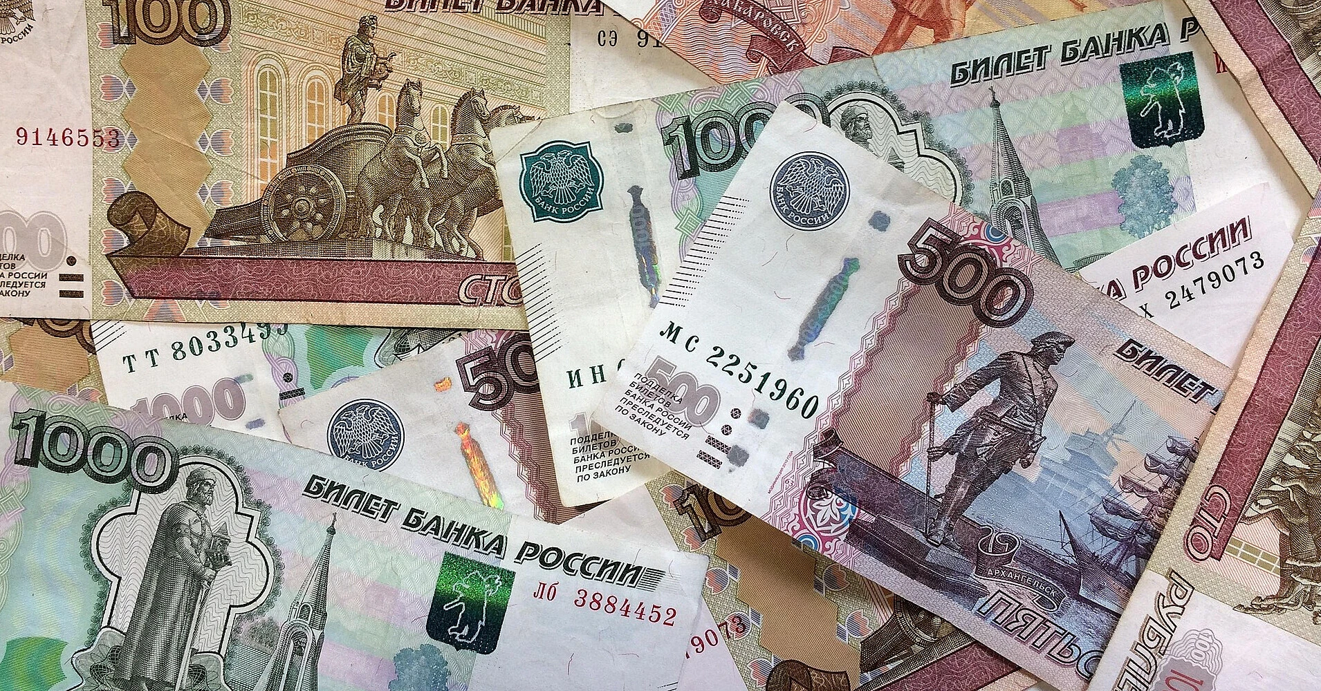Нафтогазові доходи Росії впали на 22% і сягнули мінімуму за пів року