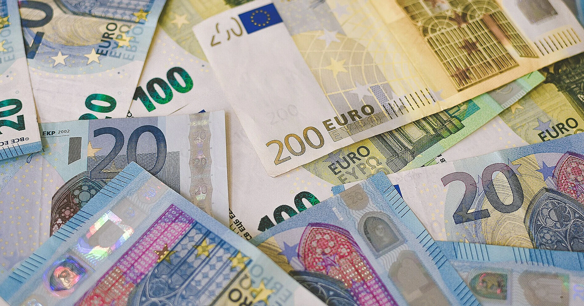 Європейці тримають €10 трлн на депозитах: як ЄС хоче змусити ці гроші працювати