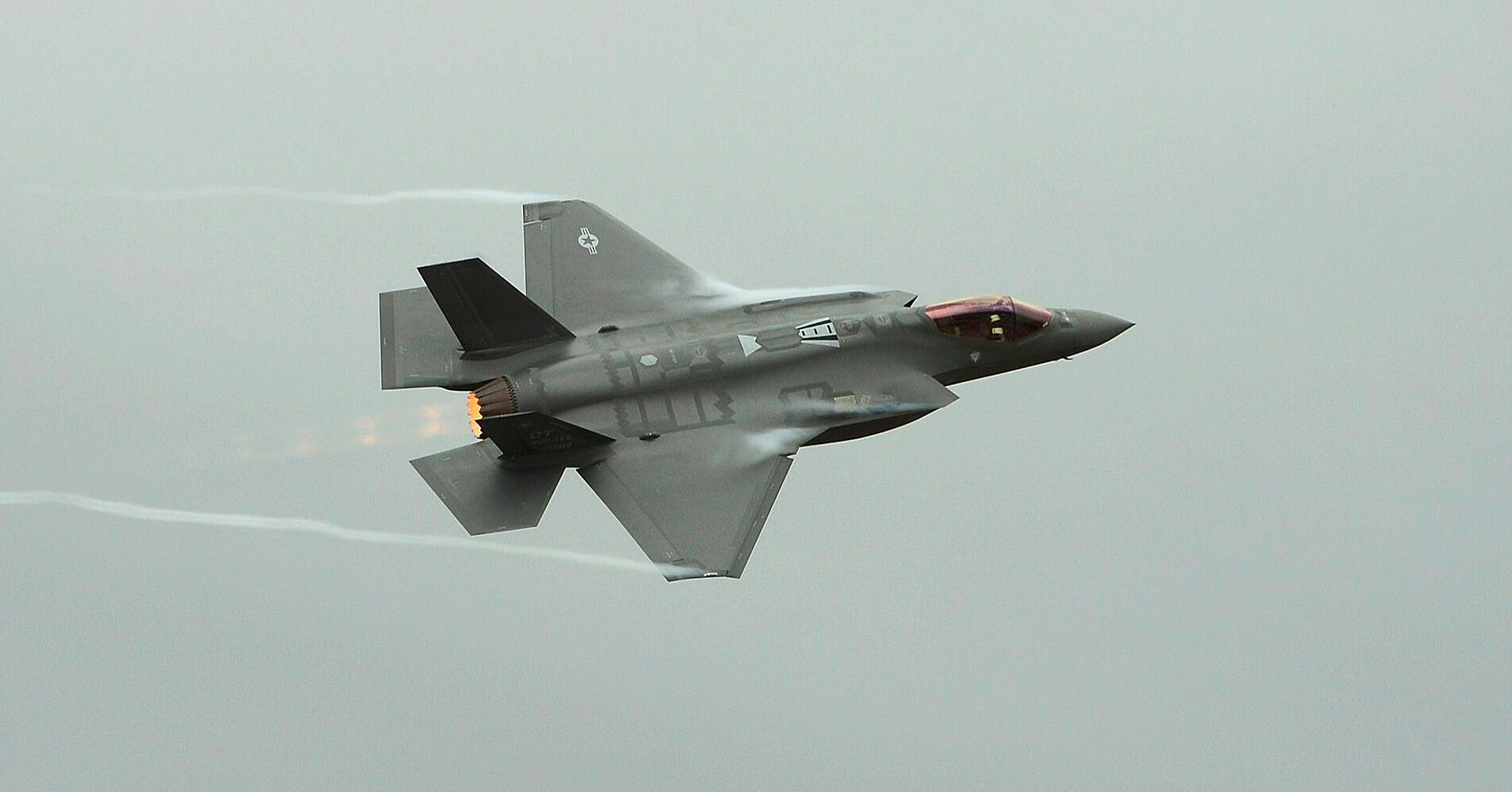 Китай отримав деталі F-35, які США намагалися повернути з Гонконгу Китай отримав деталі F-35, які США намагалися повернути з Гонконгу