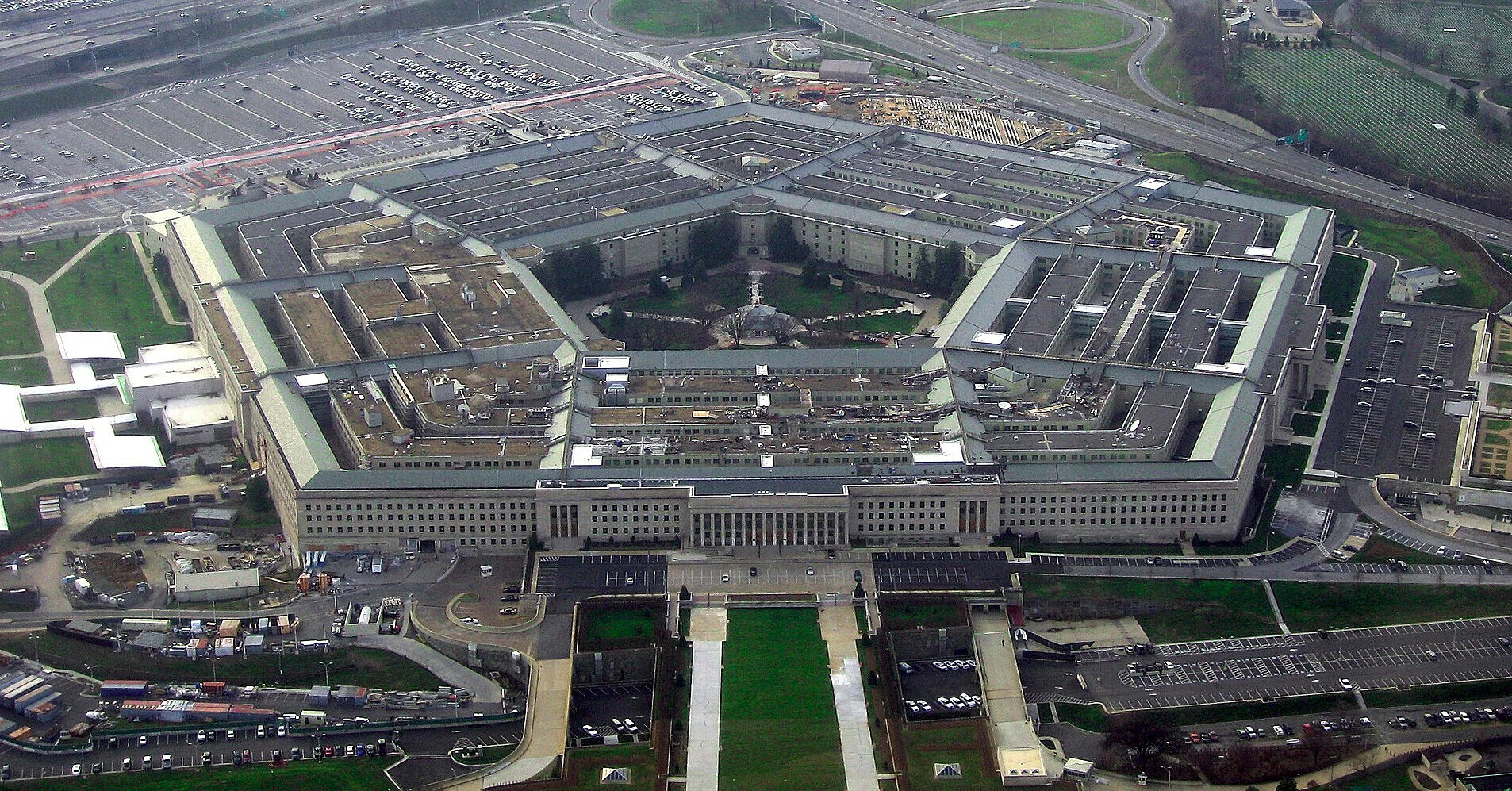 Пентагон оцінив витрати США на війну з Іраном вже у ,6 млрд Пентагон оцінив витрати США на війну з Іраном вже у ,6 млрд