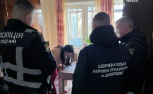 У Запоріжжі судитимуть двох жінок за спробу продати двох малолітніх дівчаток за 00