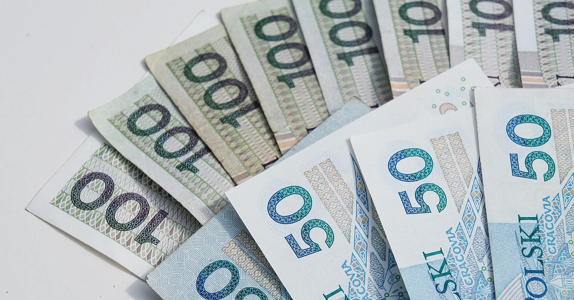 Польща планує значно підвищити фінансові вимоги для іноземців Польща планує значно підвищити фінансові вимоги для іноземців