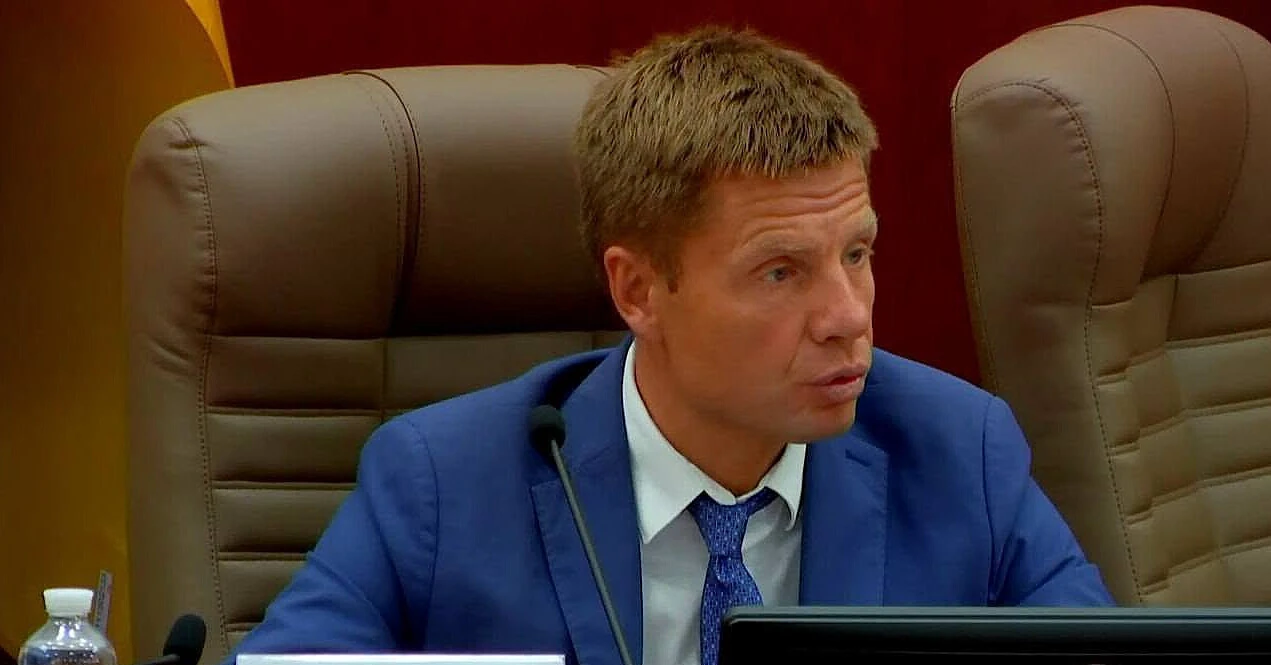 Нардеп Гончаренко запропонував перейти до поетапних домовленостей з РФ для припинення ударів