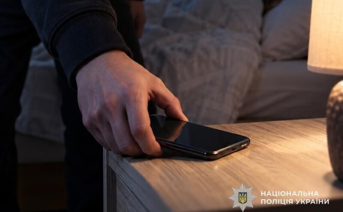 У Дніпрі 19-річний хлопець попросився на ночівлю й обікрав господарку У Дніпрі 19-річний хлопець попросився на ночівлю й обікрав господарку