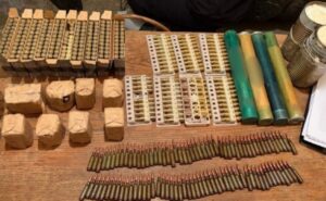 Двоє жителей Запорізького району підозрюються у незаконному продажі зброї та боєприпасів на майже 90 тис. грн Двоє жителей Запорізького району підозрюються у незаконному продажі зброї та боєприпасів на майже 90 тис. грн